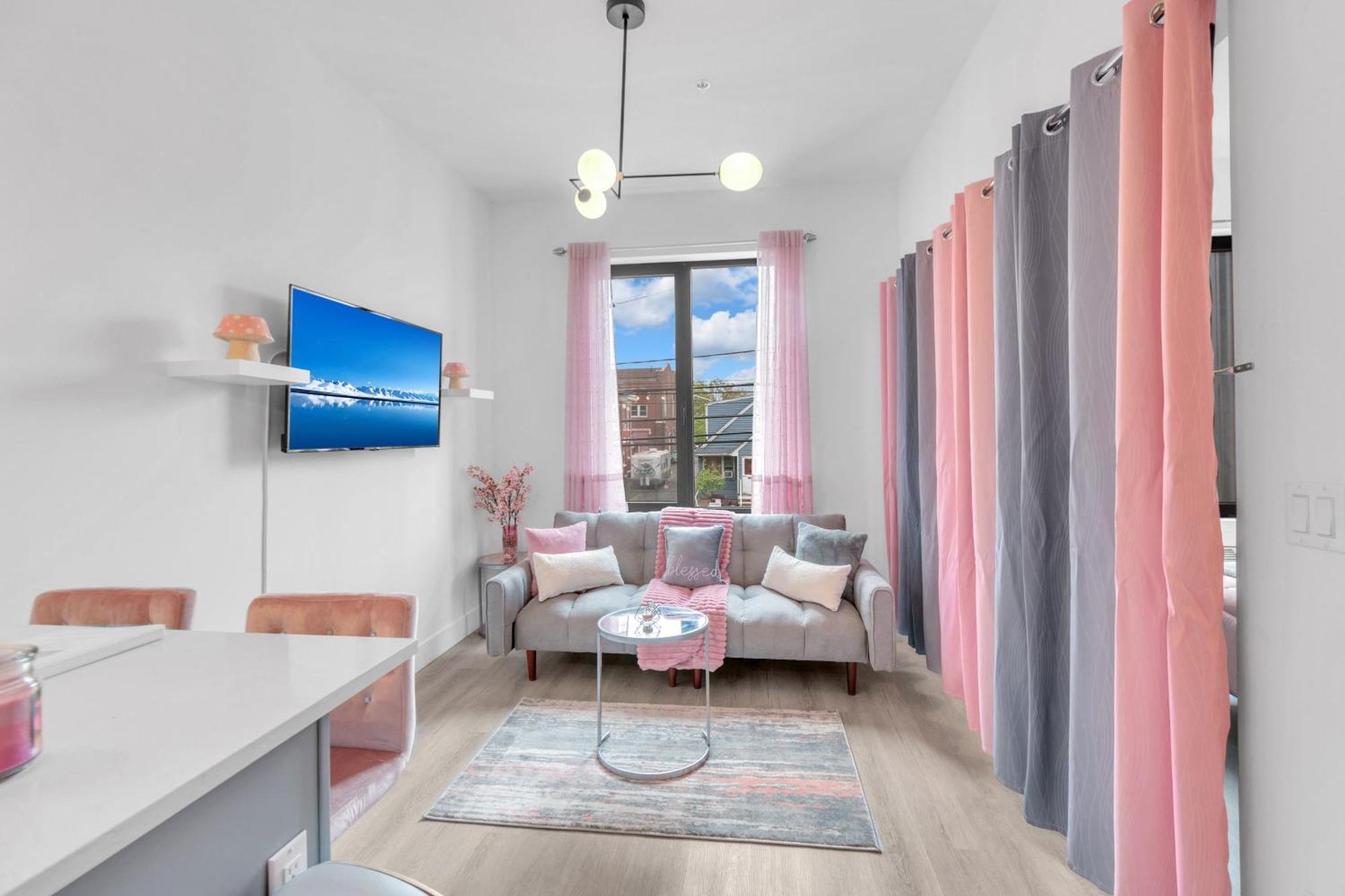 Pink Heaven Indoor Pool, Free Parking, Near Nyc Apartment Elizabeth Ngoại thất bức ảnh