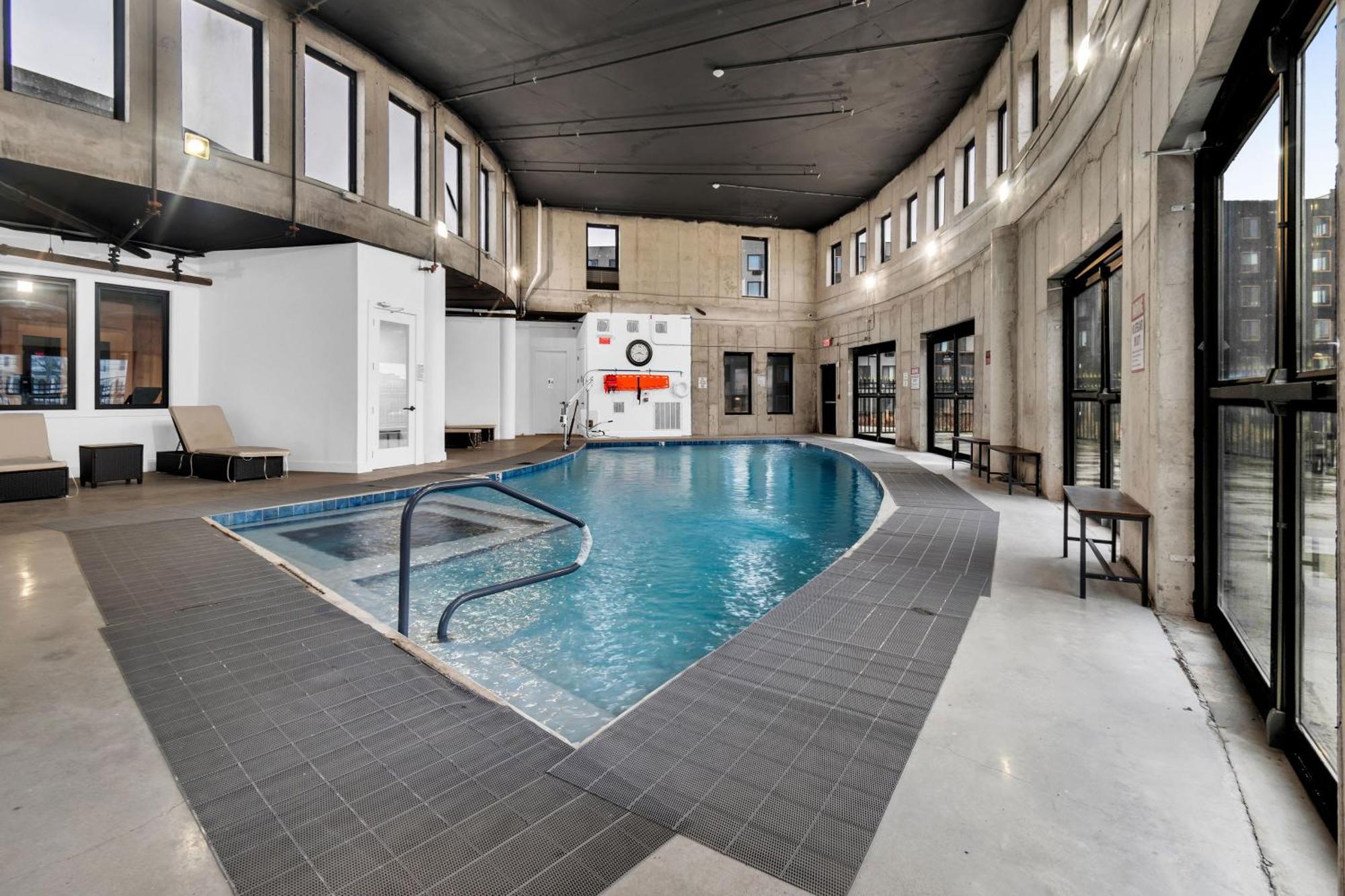 Pink Heaven Indoor Pool, Free Parking, Near Nyc Apartment Elizabeth Ngoại thất bức ảnh